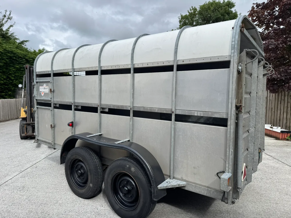 Nugent livestock trailer - Image 2