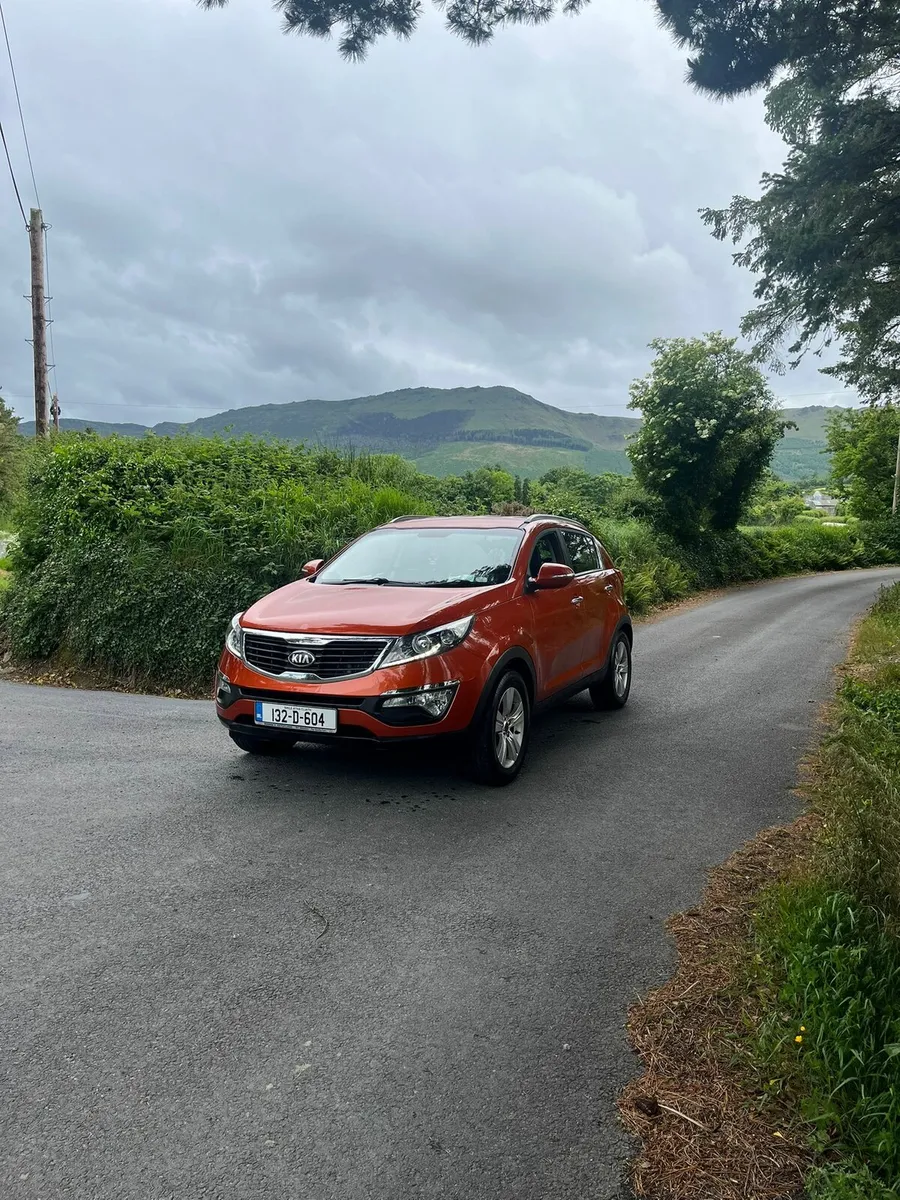 Car - Image 2