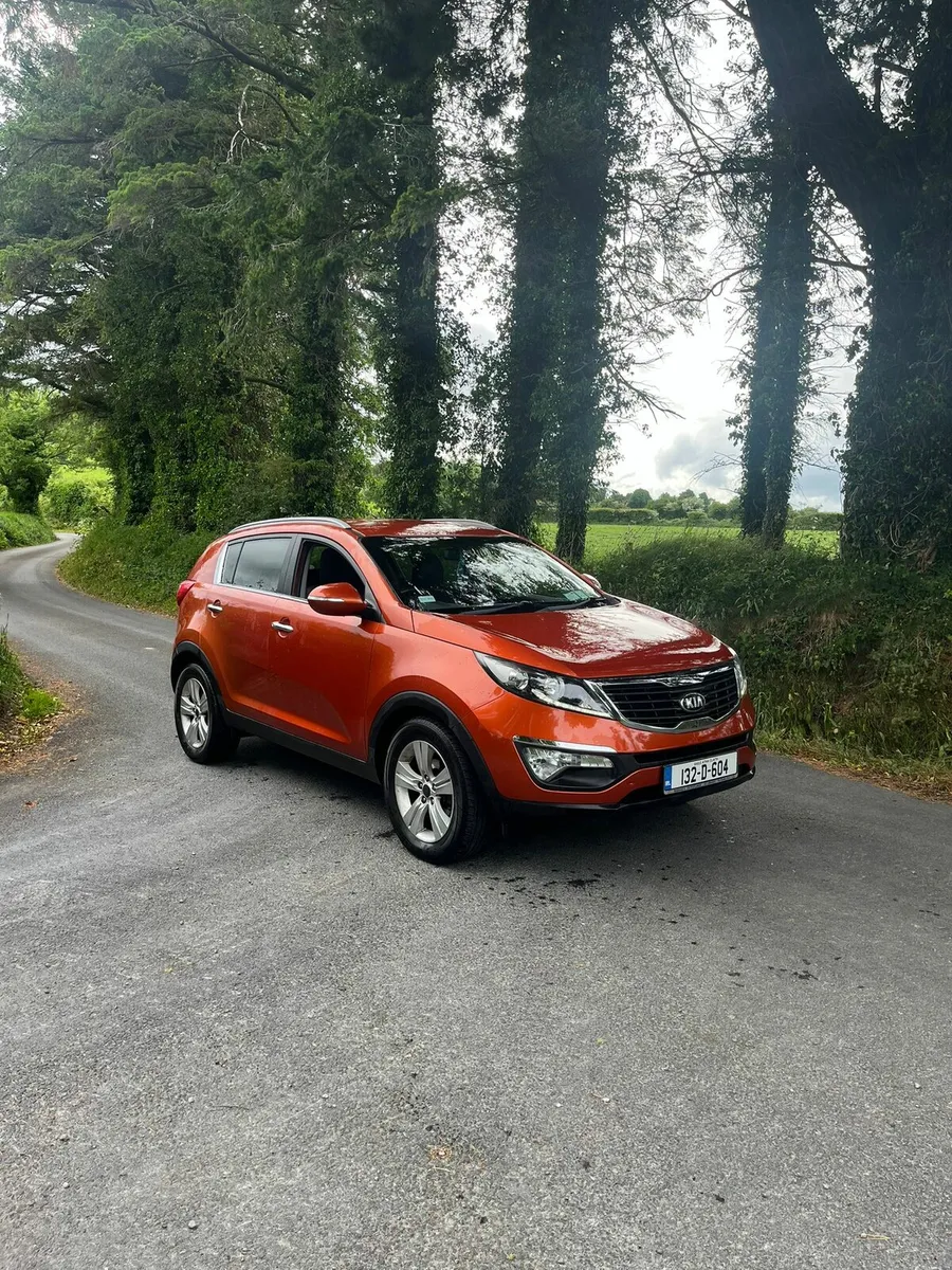 Car - Image 3