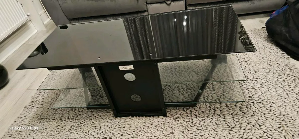 Television table - Image 2