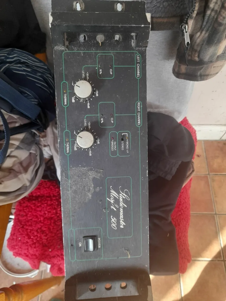 Drum machine ipod. Power amp - Image 1