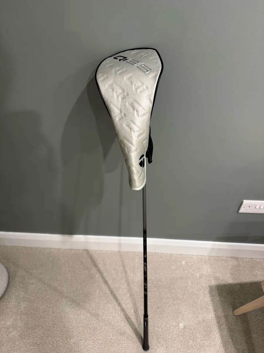Taylormade Qi35 driver brand new - Image 1