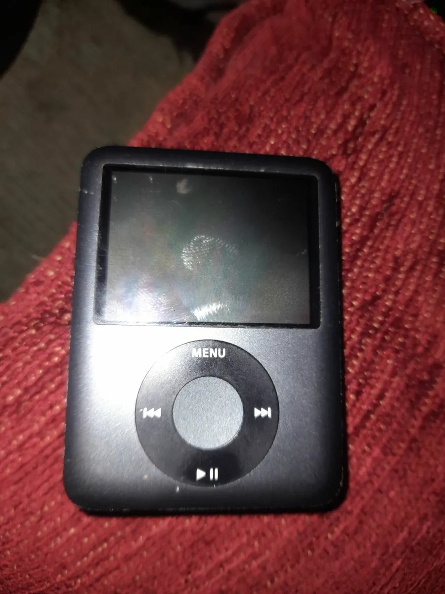 Drum machine ipod. Power amp - Image 2
