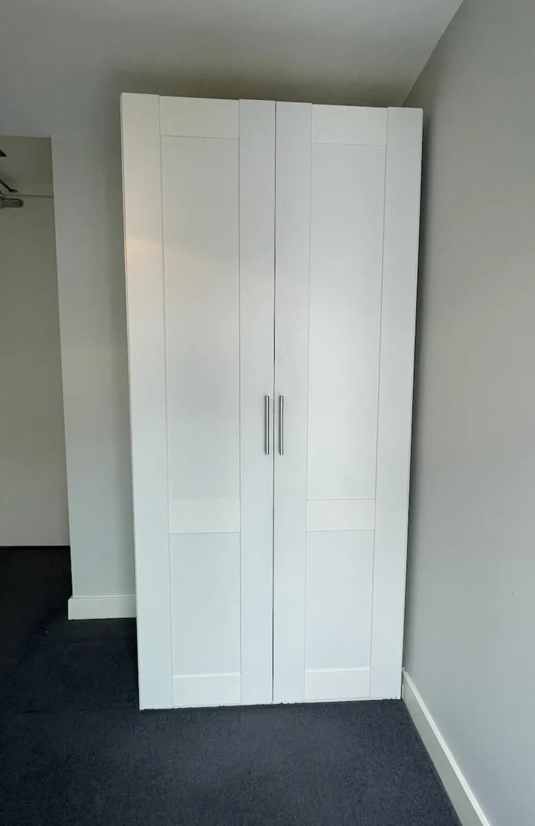 ✨ Wardrobe for Sale – Great Condition! ✨ - Image 1