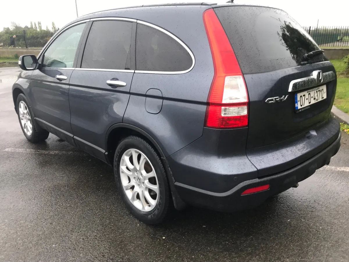 Car - Image 3