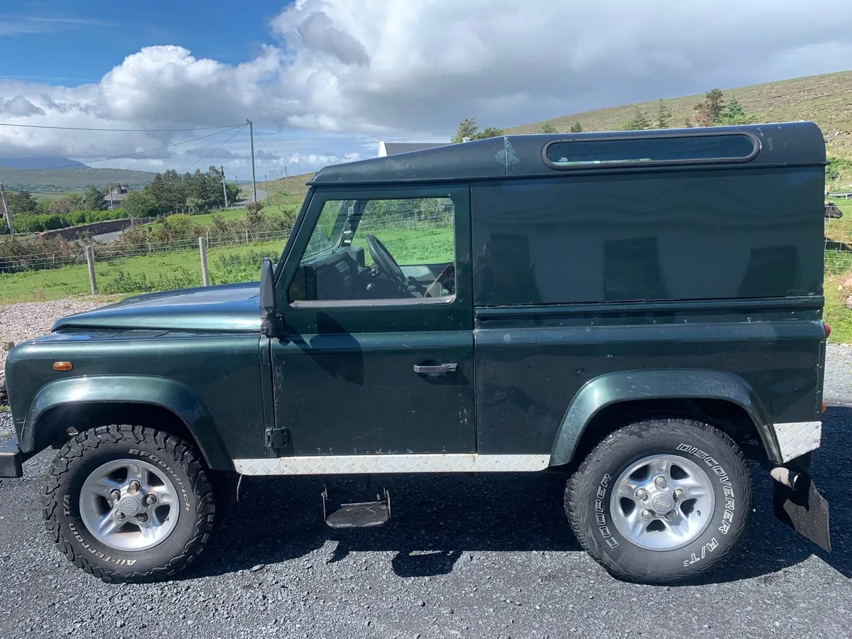 Landrover Defender 90 - Image 1