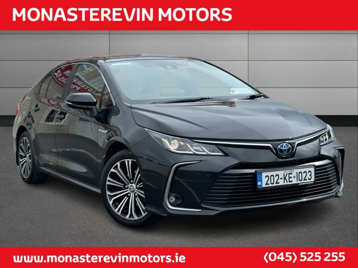 Toyota Corolla HYB Luna Sport 4DR Auto - May Madn - Image 3