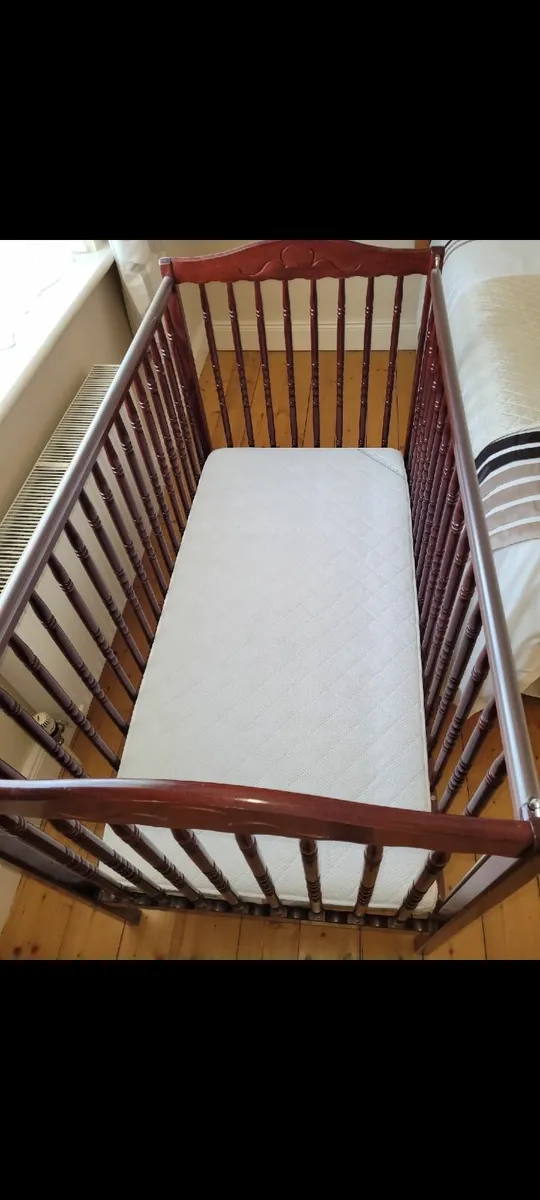 Childs cot