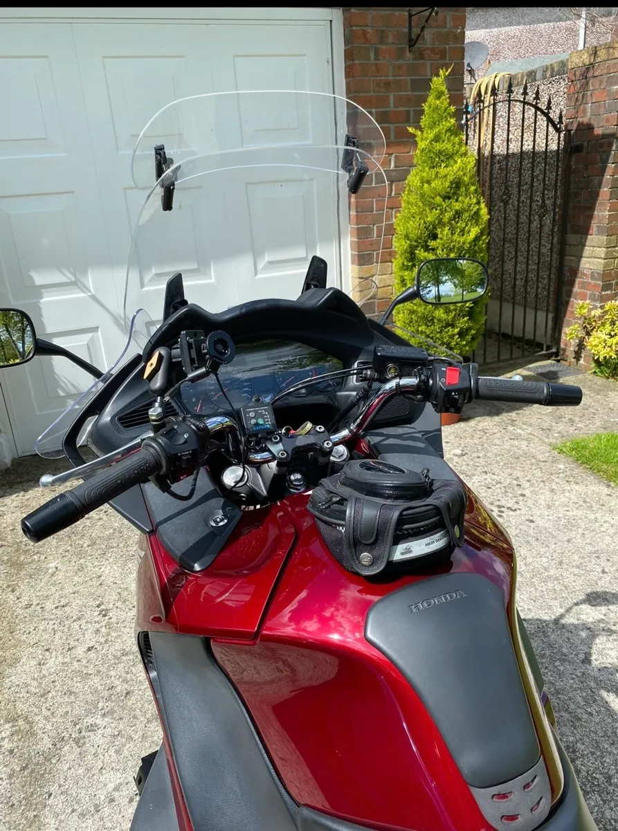 Honda Deauville NT700 - Image 2