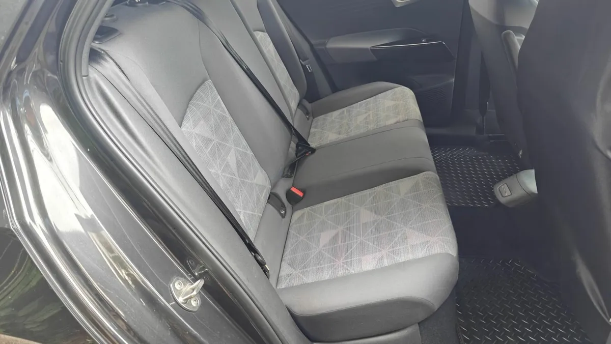 2021 Volkswagen ID.3 PRO  €15,800 - Image 3