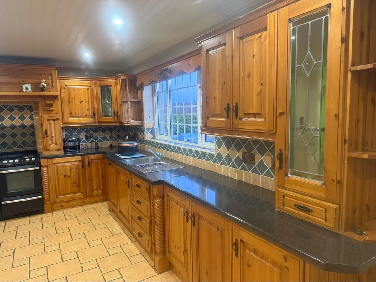 Kitchen - Image 2