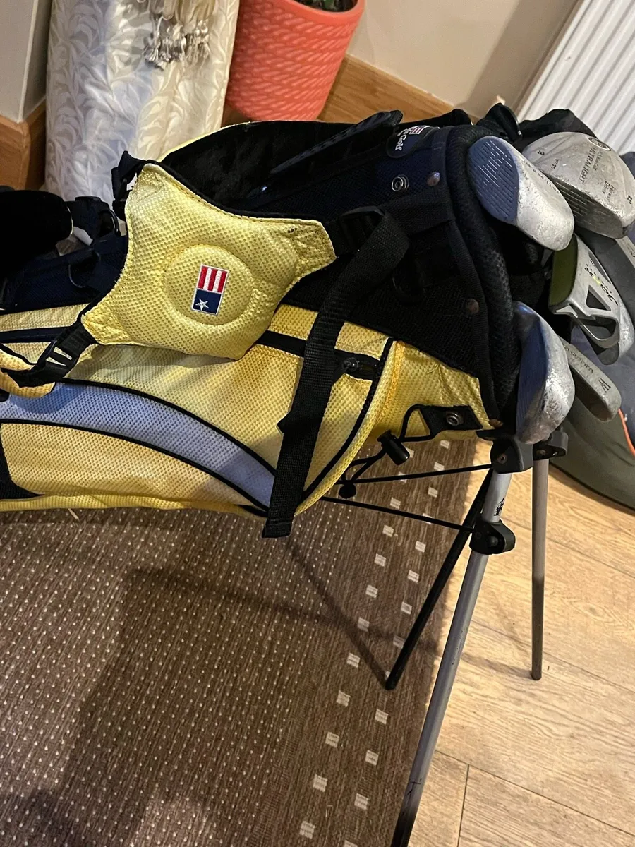 Kids golf bags and clubs - Image 2