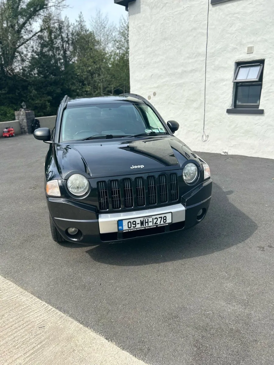 2009 2.0 5 Door Jeep Compass - Image 2