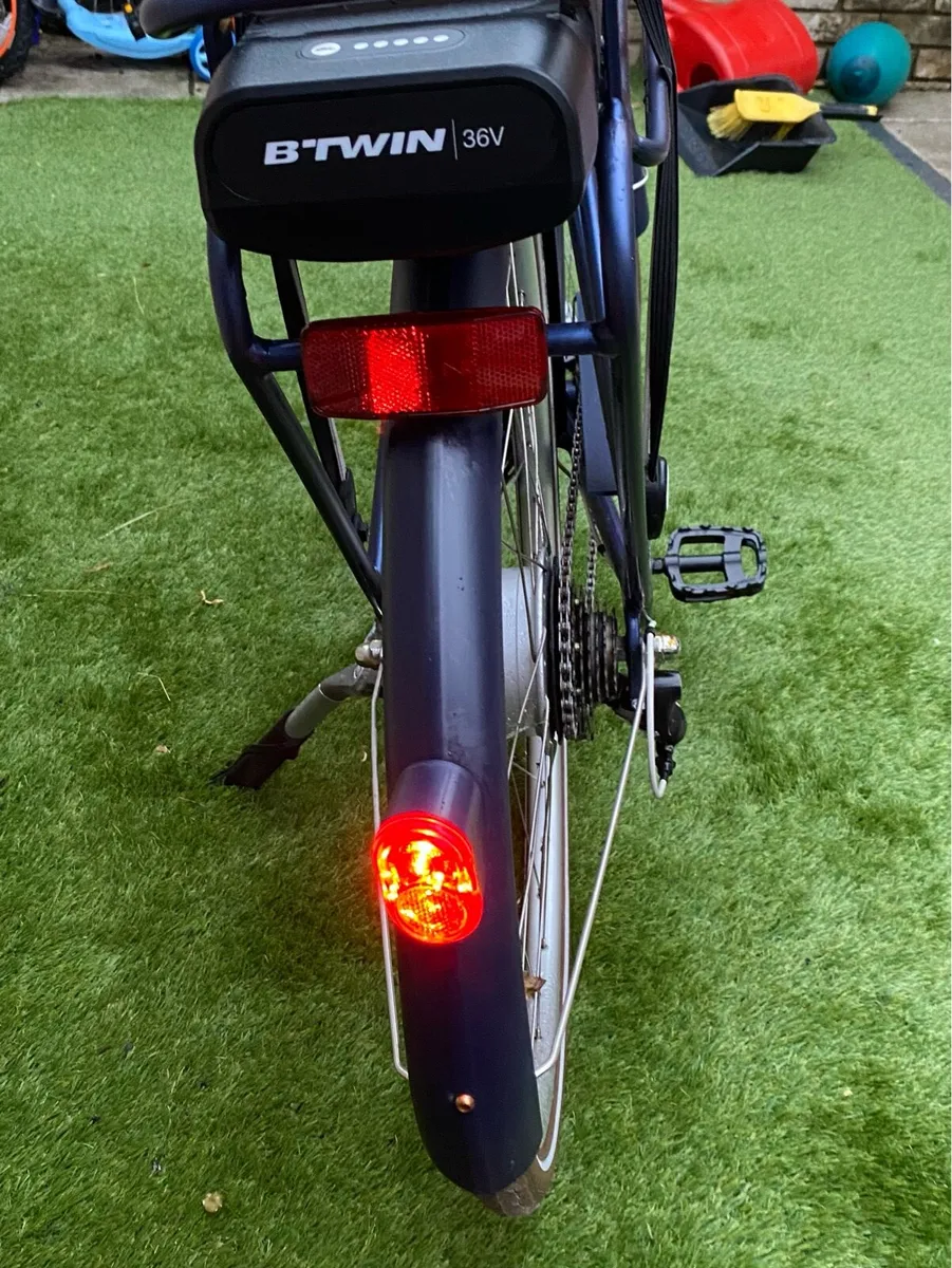 Low Frame Electric City Bike Elops 900 E - Image 3