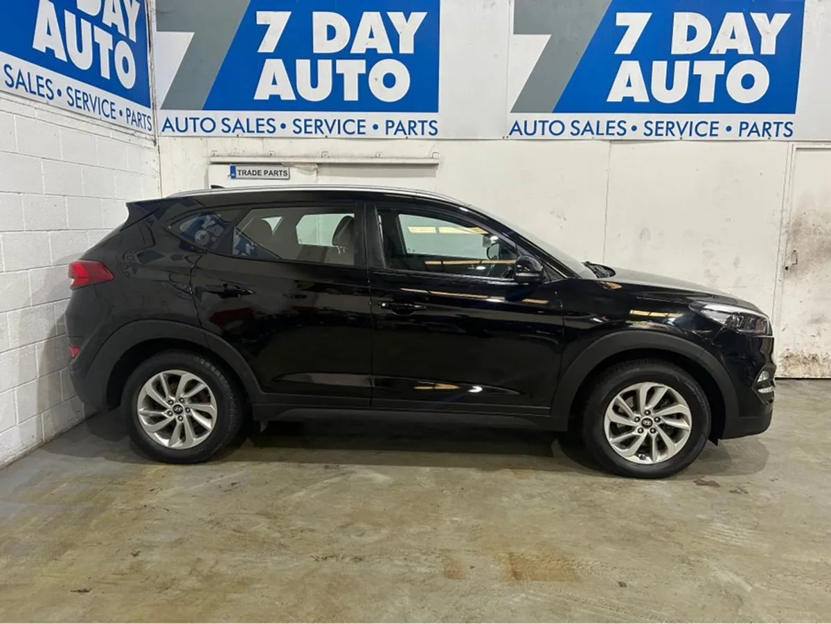 Hyundai Tucson 1.7 Crdi SE Bl/dr 5DR - Image 3