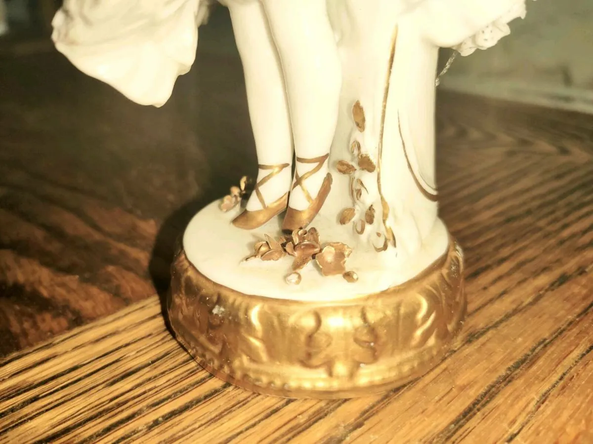 FLORENTINE BALLERINA, 24CT Gold Painted Dresden ! - Image 2