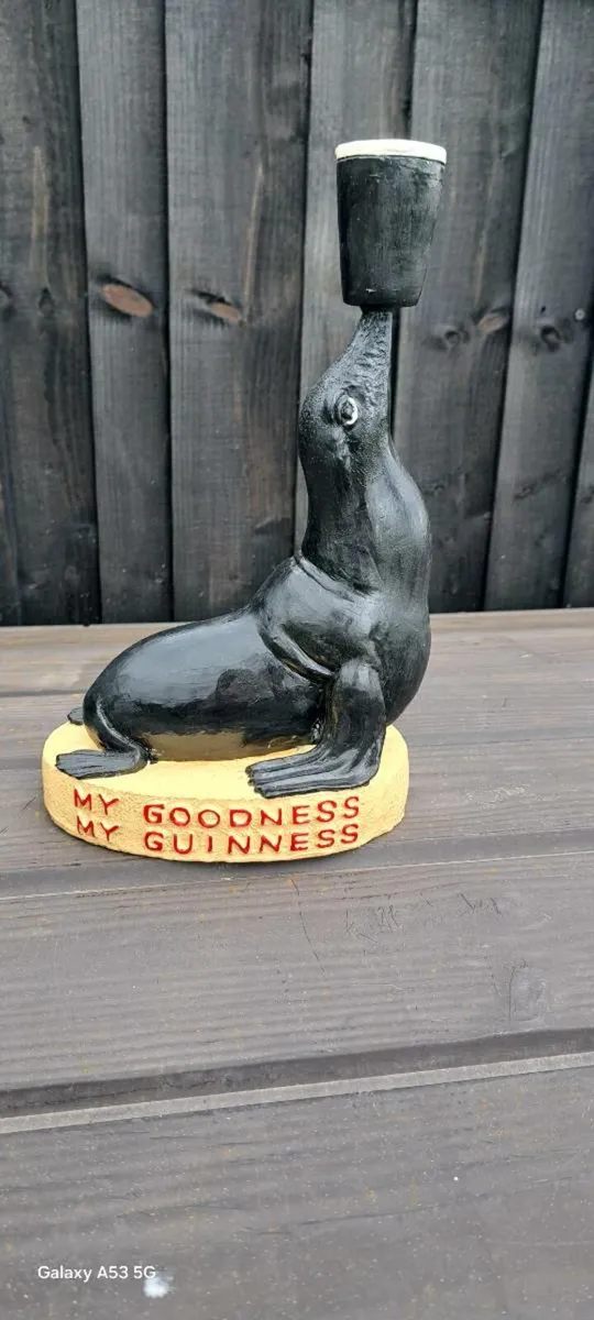 Large  Guinness  seal - Image 1