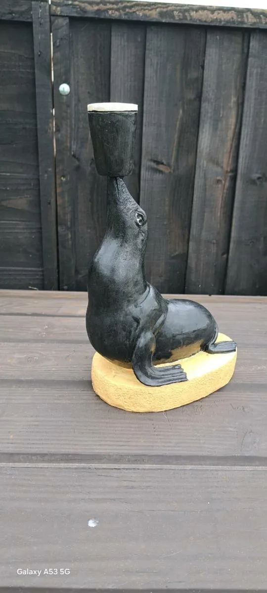 Large  Guinness  seal - Image 2
