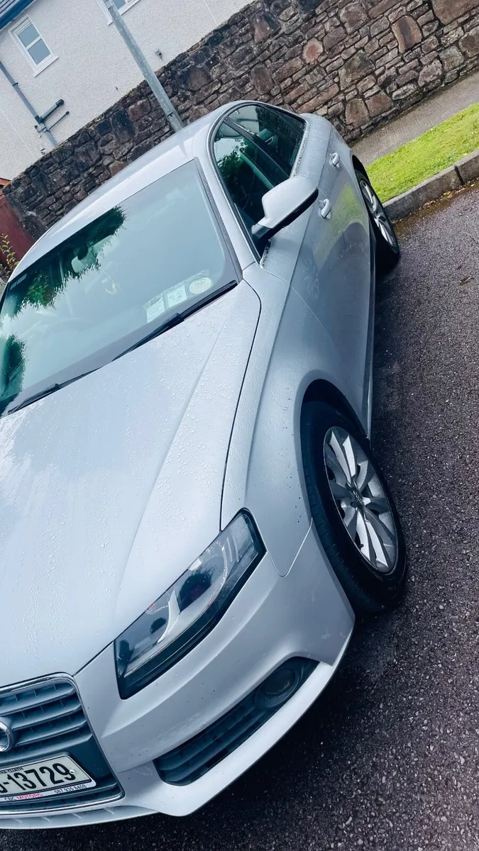 Audi A4 2010 - Image 1