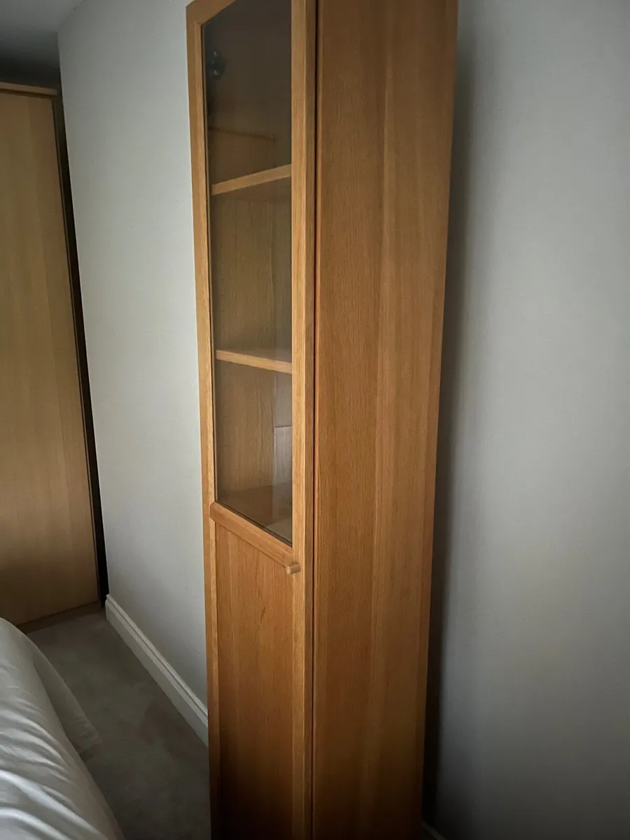 Billy Bookcase with door- oak - Image 4