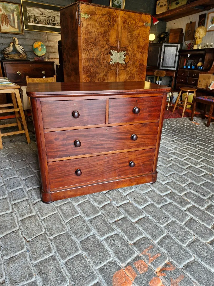 Chest - Image 1