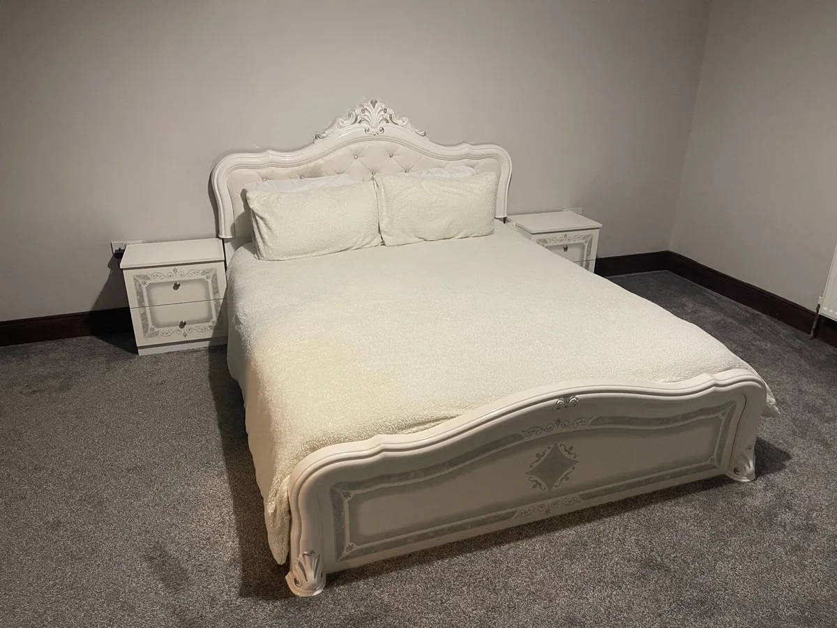 White and Silver Italian Style Bedroom Furniture - Image 1