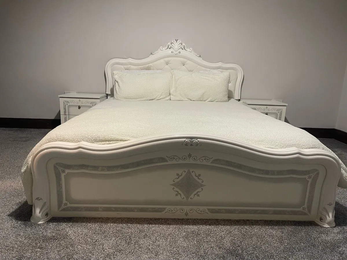 White and Silver Italian Style Bedroom Furniture - Image 2