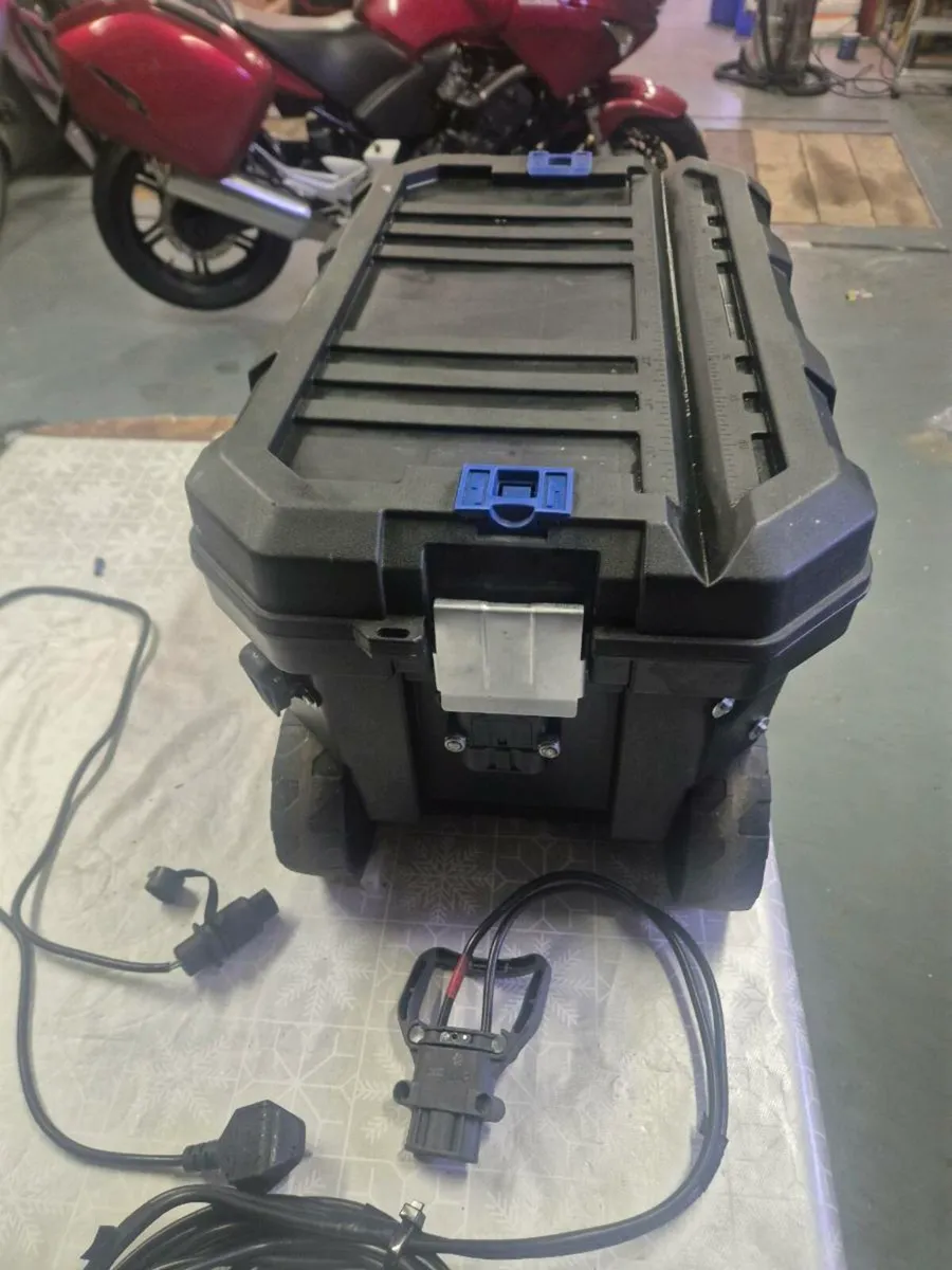 2000 inverter mobile system - Image 2