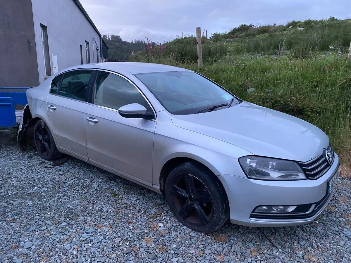 2012 Passat for breaking - Image 2