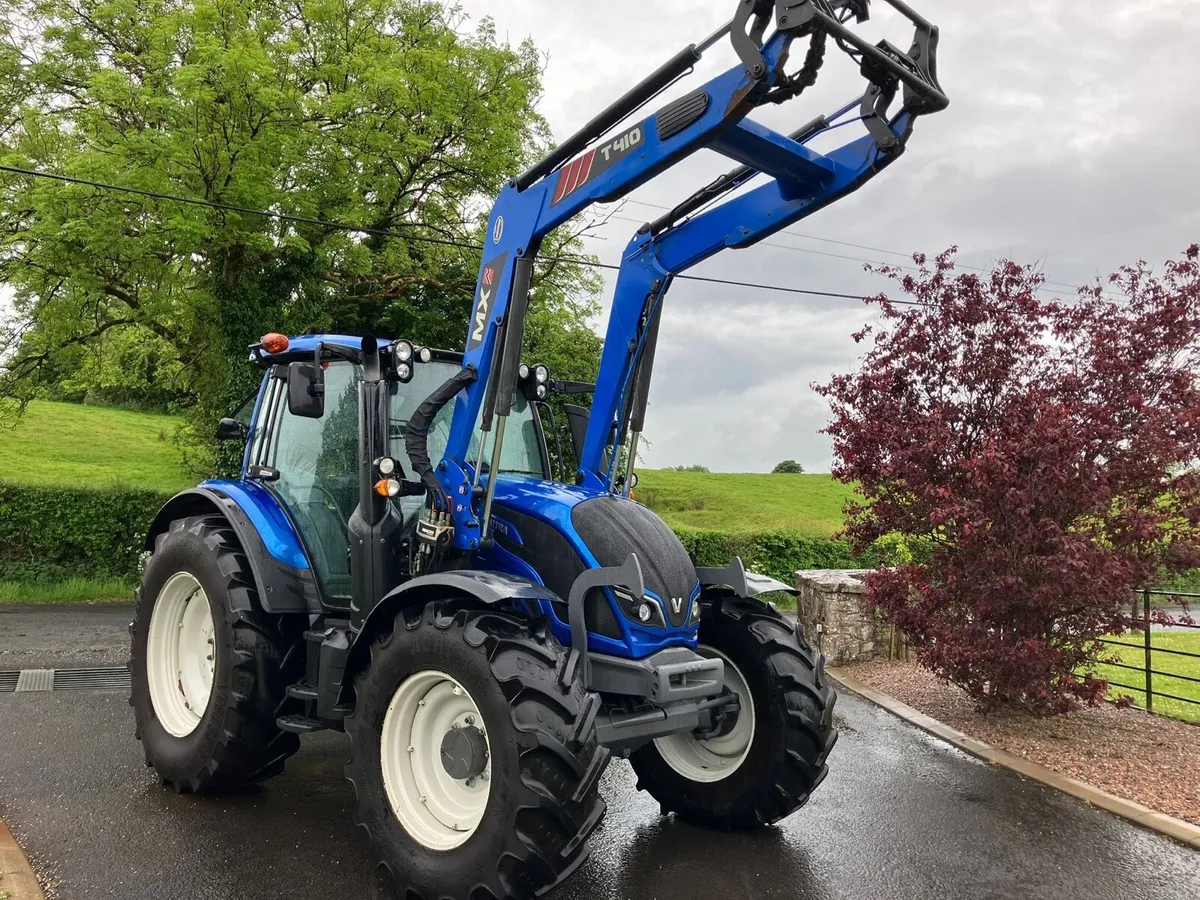 2016 VALTRA with Loader - Image 1