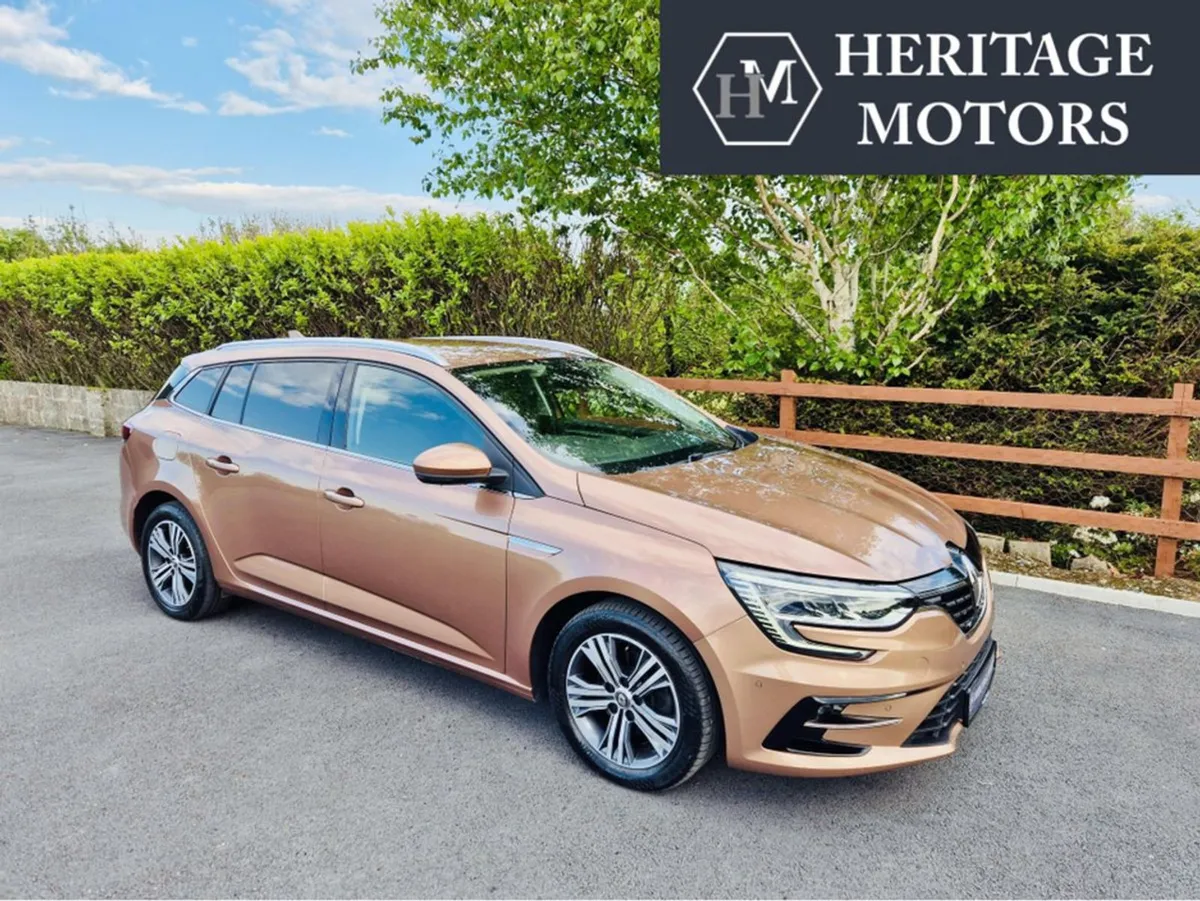 Renault Megane Sport Tourer IV ST Iconic Blue 1.5 - Image 1