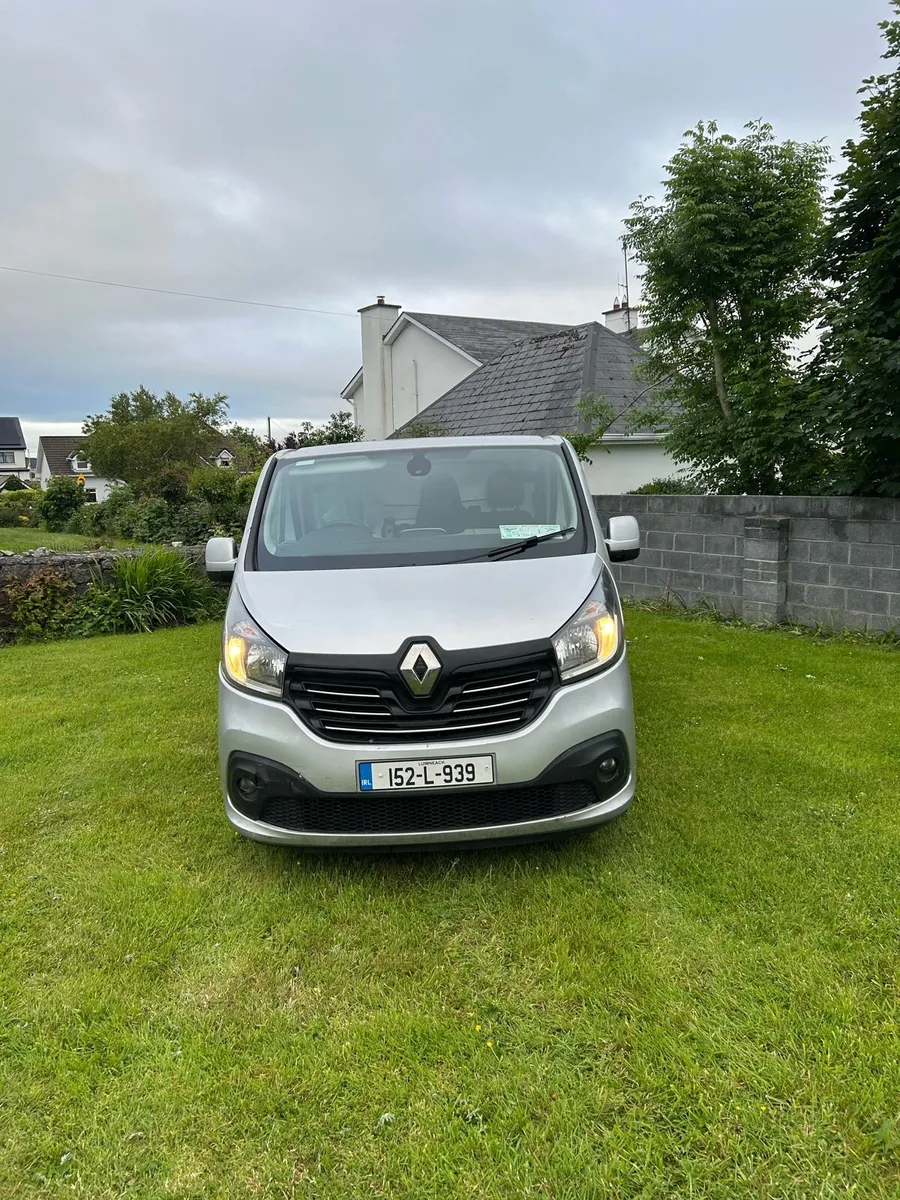 2015 Renault trafic - Image 3