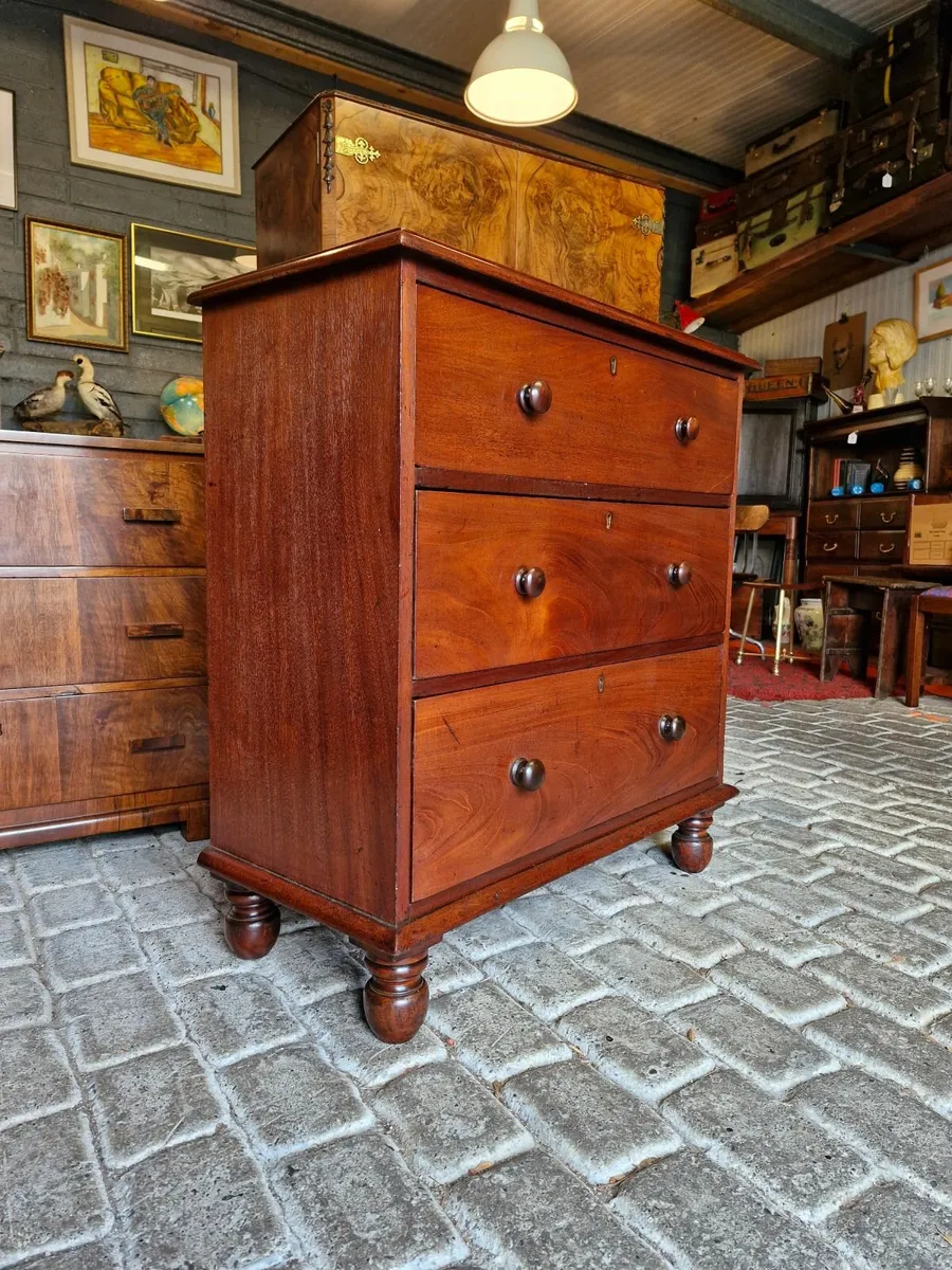 Chest - Image 4