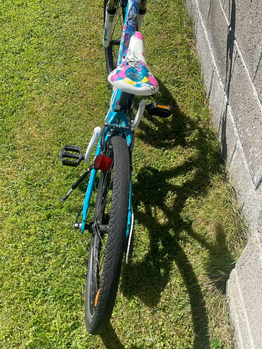 Girls 24 inch Scott bike - Image 1