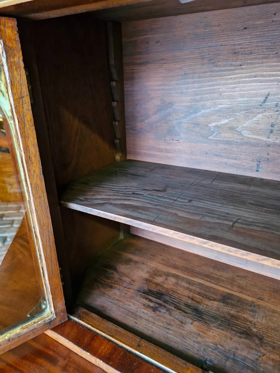 Cabinet - Image 4