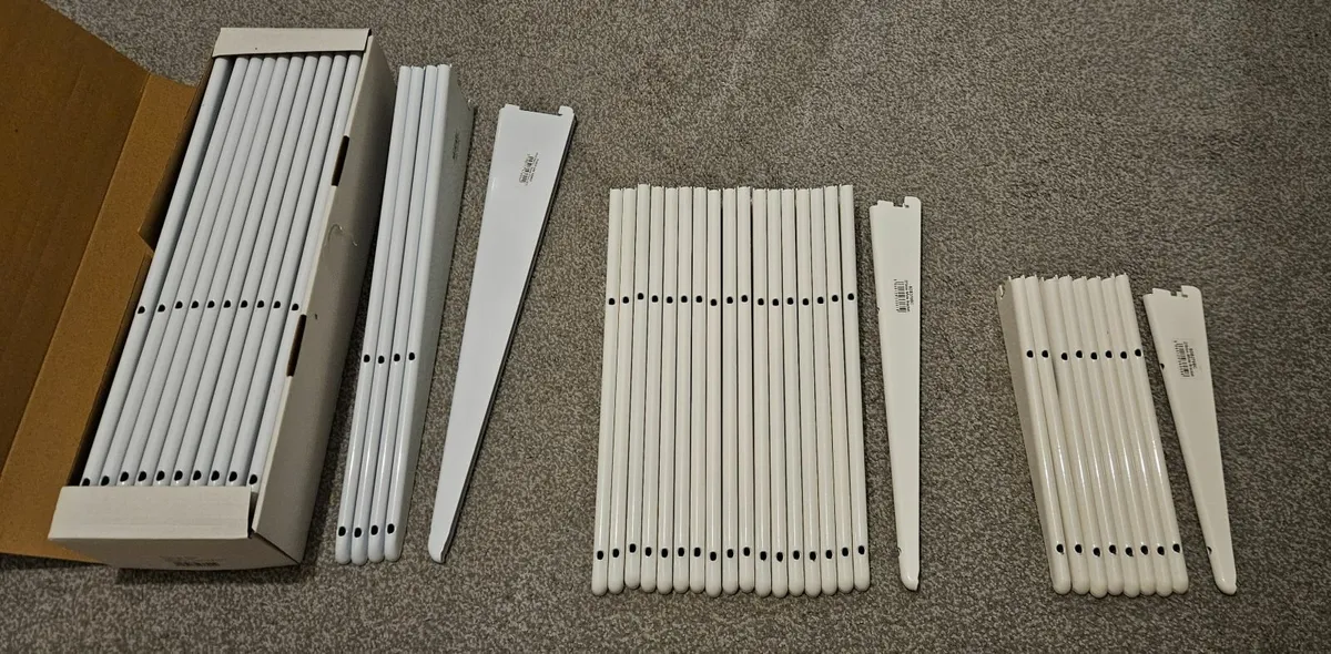 Twin Slot Shelving System With Brackets - Image 3