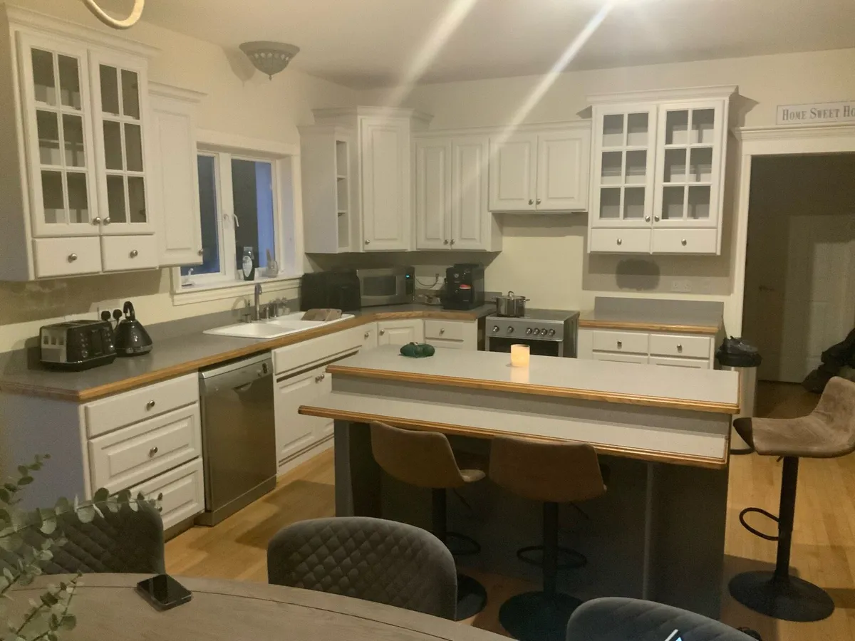 American Oak Kitchen - Image 1
