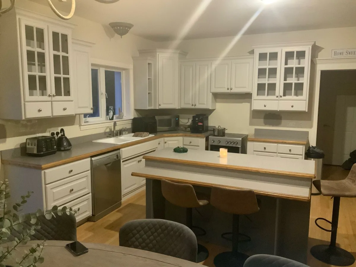 American Oak Kitchen - Image 3