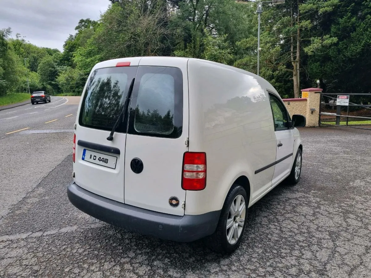 2011 Caddy - Image 4