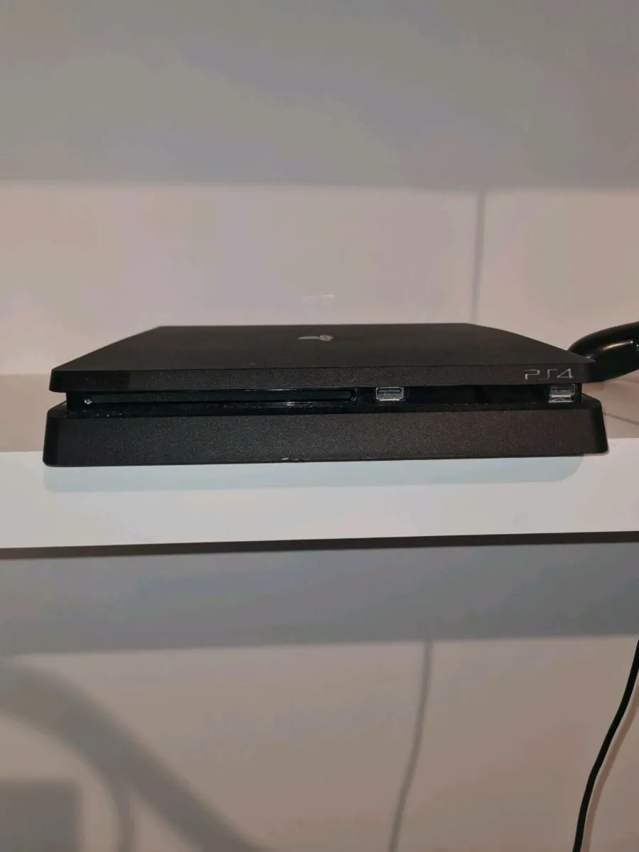ps4 slim - Image 2