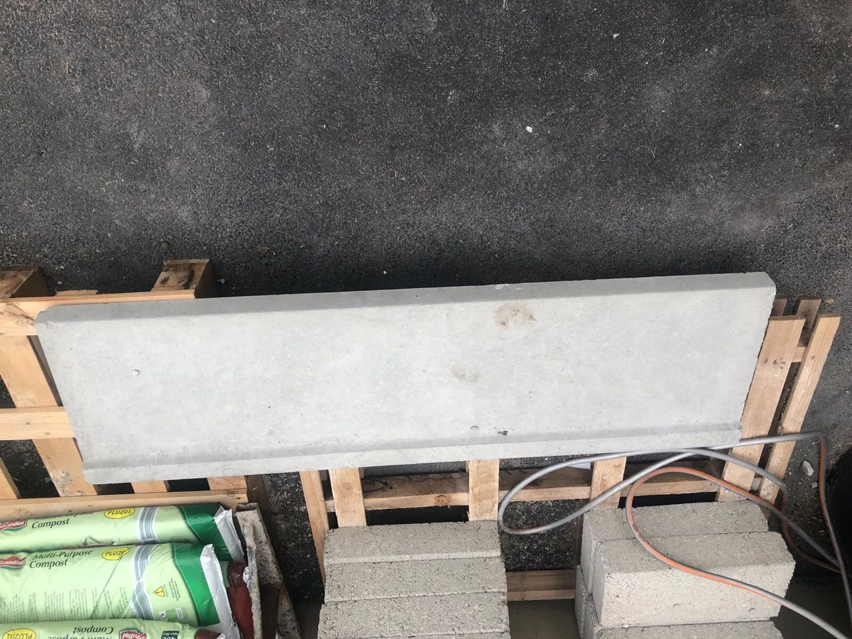Window sill - Image 1