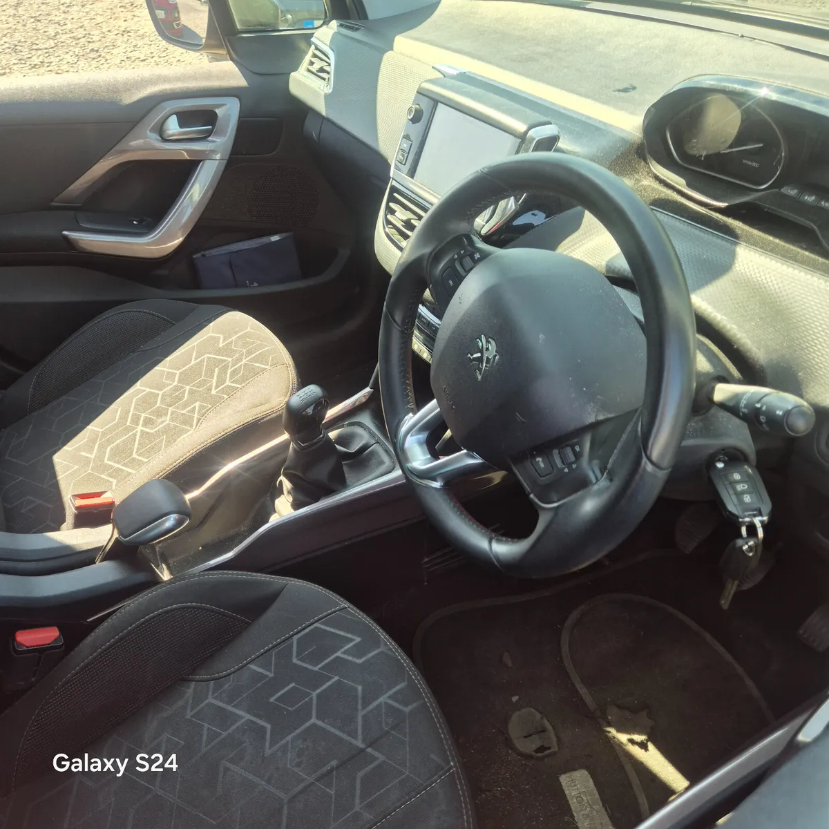 2016 Peugeot 2008 petrol - Image 3
