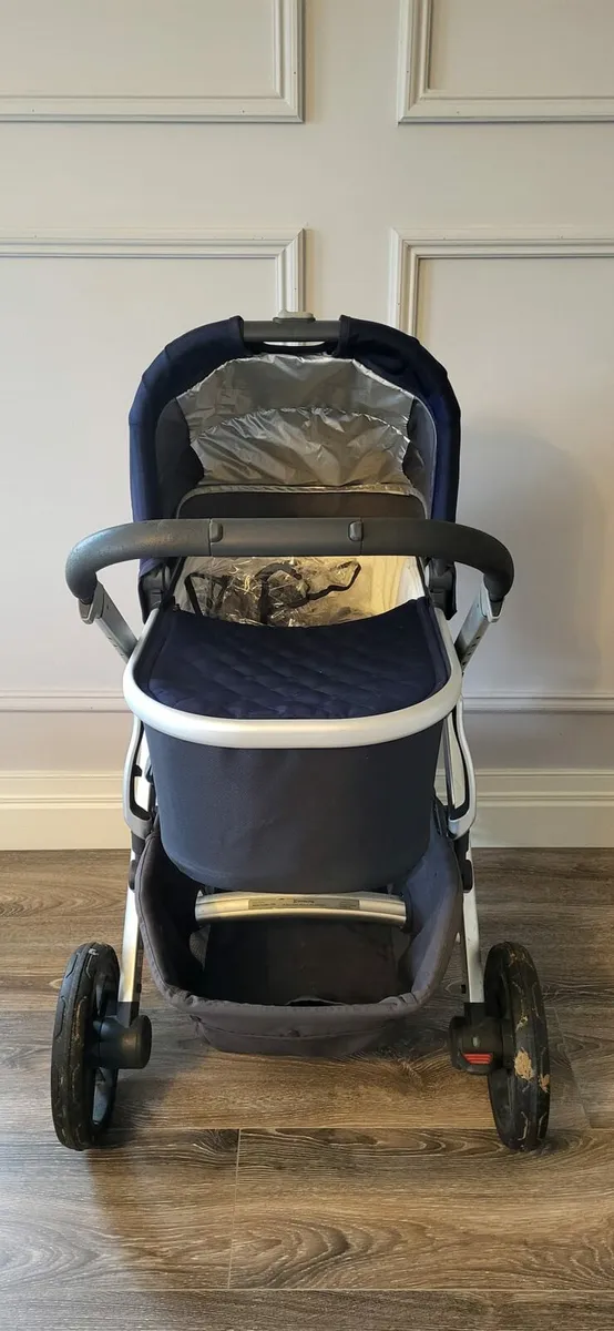 Uppababy Vista Travel System. - Image 2