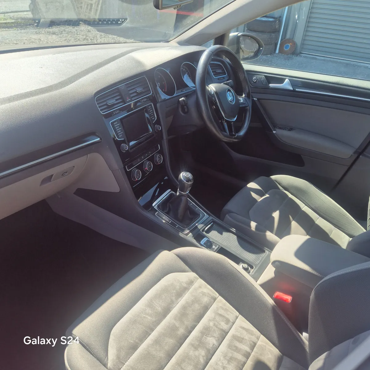 2014 Volkswagen Golf 1.6 tdi highline - Image 2