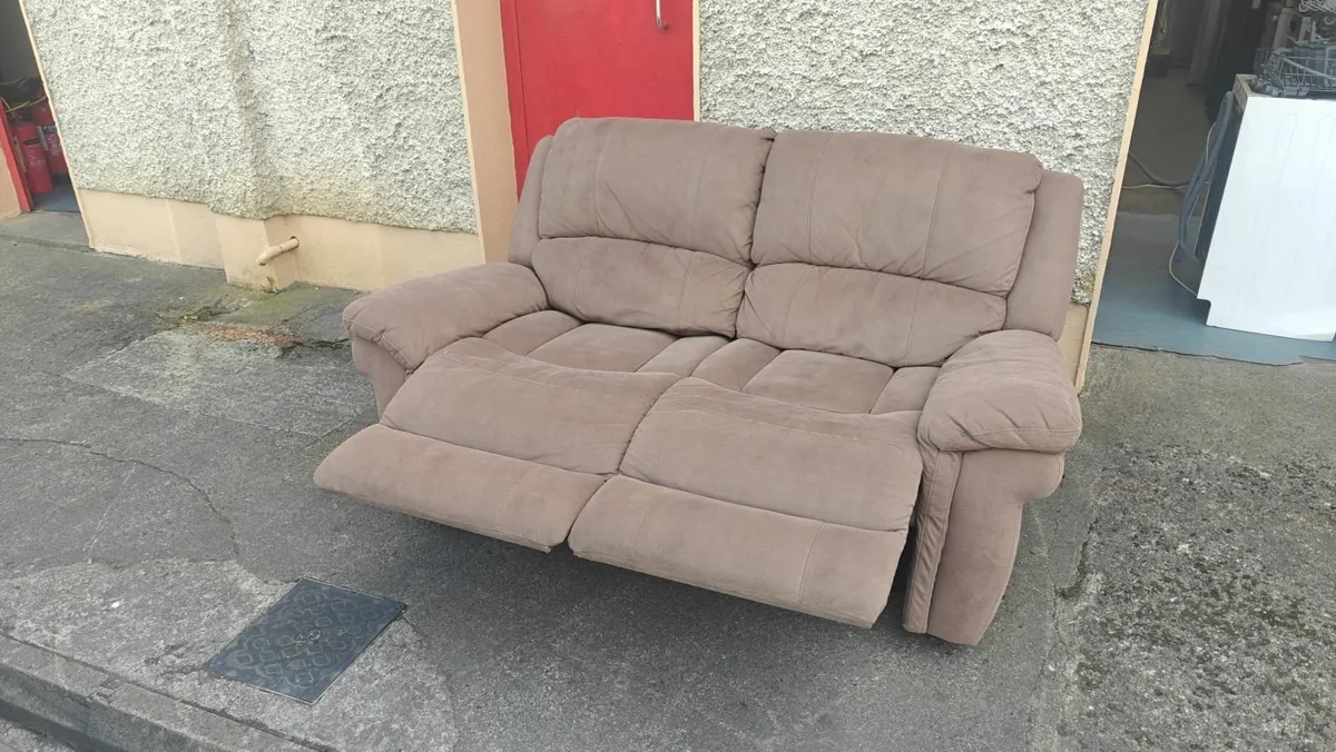 2 Seater Recliner - Image 1