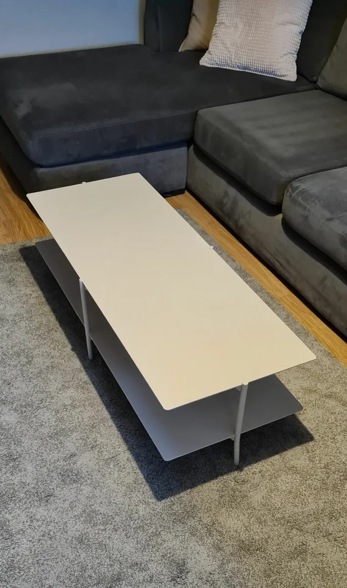 Umbra Shift Tier Designer Table - Image 1