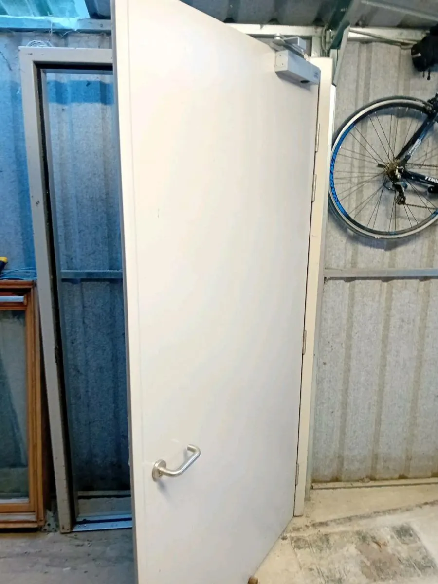 steel door - Image 2