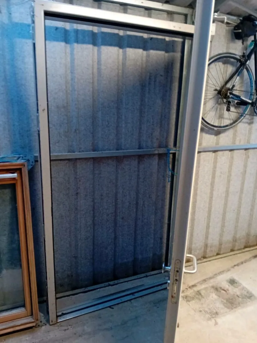 steel door - Image 3