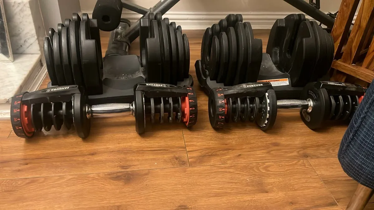 2 x  40kg eachweight & Adjustable Bench - Image 4