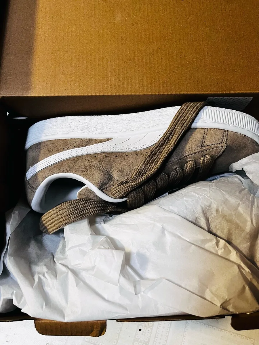 Puma Suede Trainers. Size 7. New. - Image 2